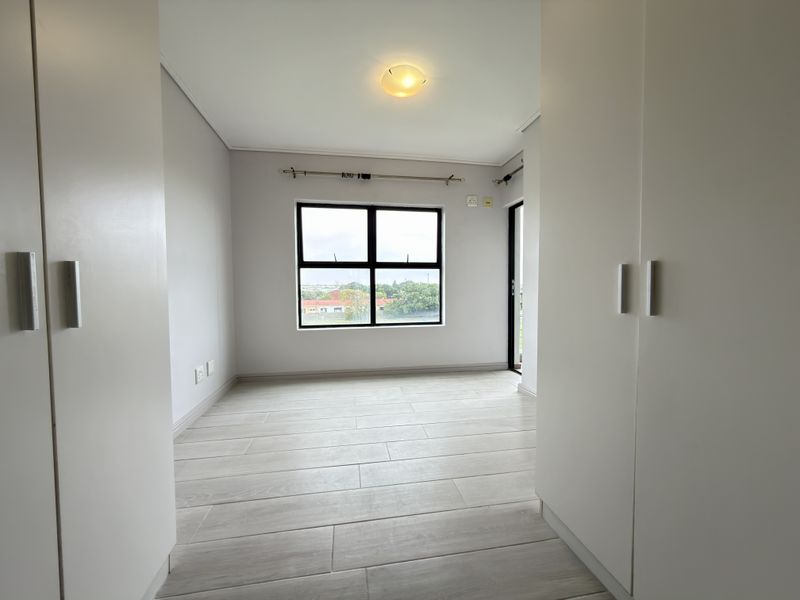 Spacious 1 Bedroom Apartment For Sale! - Photo 10