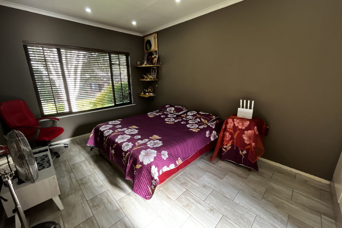 3 Bed Two bath Beautiful Modern Townhouse - Photo 5