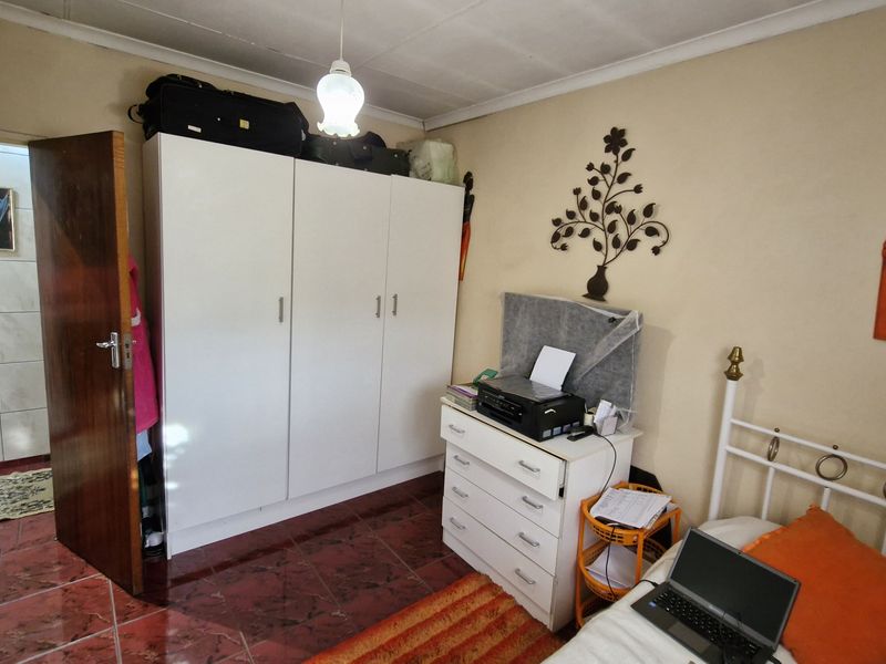 Hidden Gem in Geluksdal. Space, Comfort & Serious Potential - Photo 10