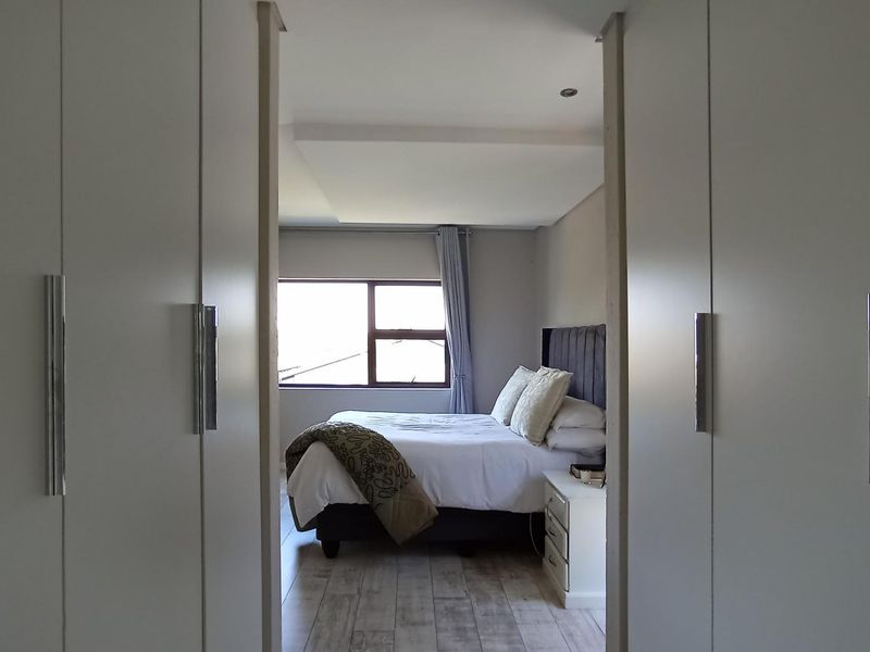 Stylish Double-Storey 3-Bedroom Home for Sale in Witkoppen, Fourways - Photo 8
