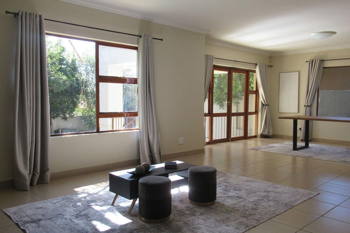 Spacious Double-Storey 3-Bedroom Family Home with Flatlet for Sale in Maroeladal, Randburg - Photo 3