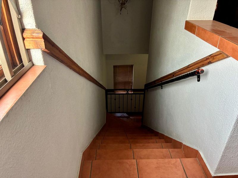 Stunning 3-bedroom home in Vanderbijlpark SE 2, perfect for family living. - Photo 8