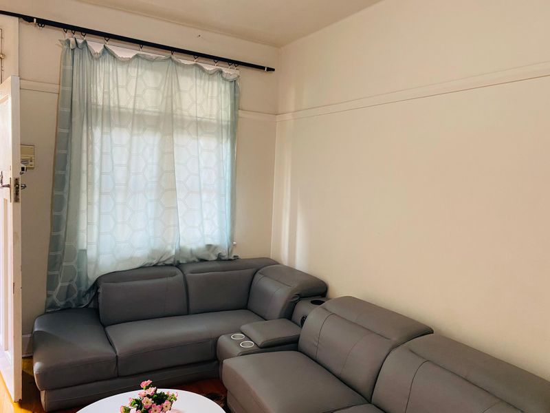 Apartment For Sale In Durban - Photo 2