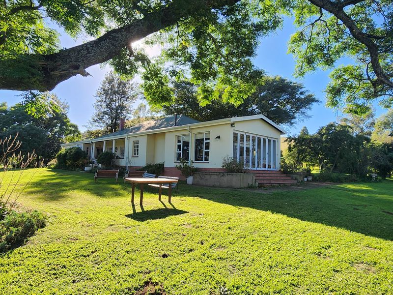 Character Farmhouse with Beautiful Established Garden and Spectacular Mountain Views - Photo 3