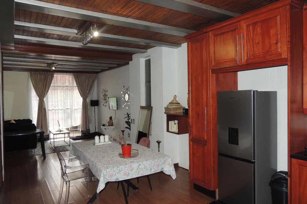 Where Comfort, Security & Family Living Come Together - Photo 4