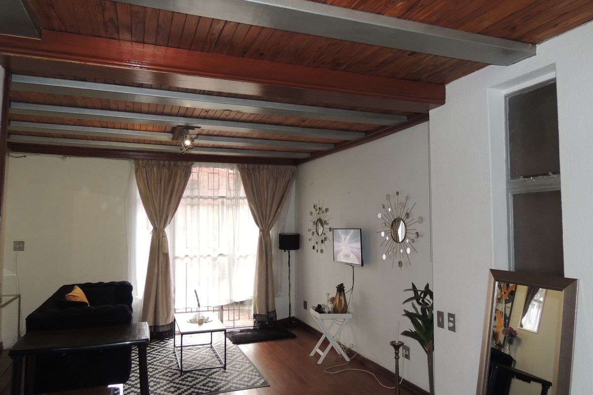 Where Comfort, Security & Family Living Come Together - Photo 3