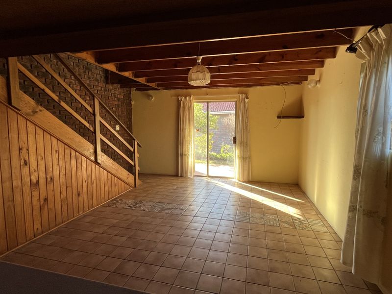 Spacious family home - Photo 5