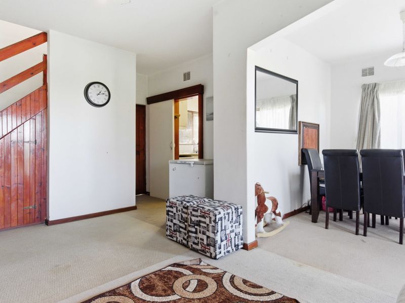 Secure complex and sea view - Photo 9