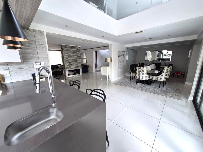Sophisticated Estate Living! - Photo 7