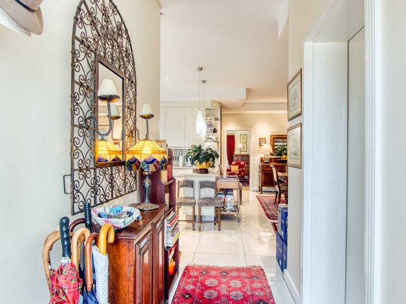 Magnificent Gardens, Table Mountain Sunsets and Timeless Elegance - Photo 5