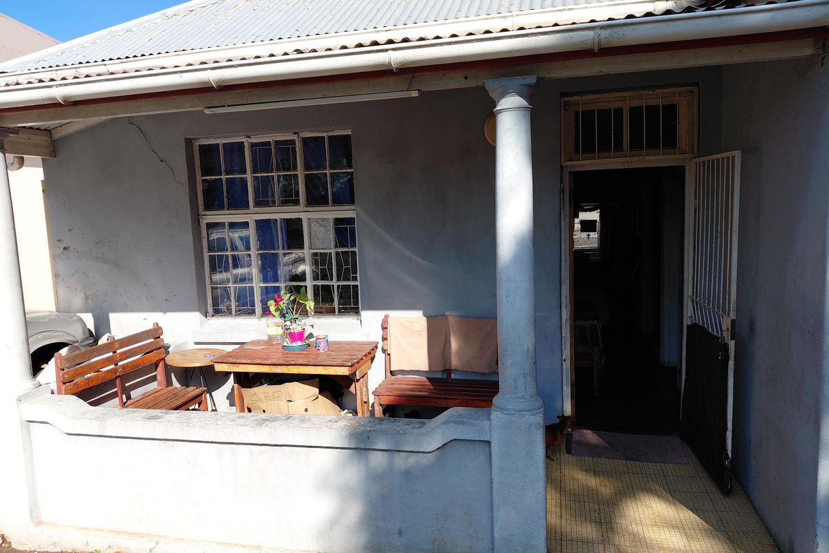 Charming Income-Generating Home in Central Uitenhage – Close to All Amenities - Photo 5