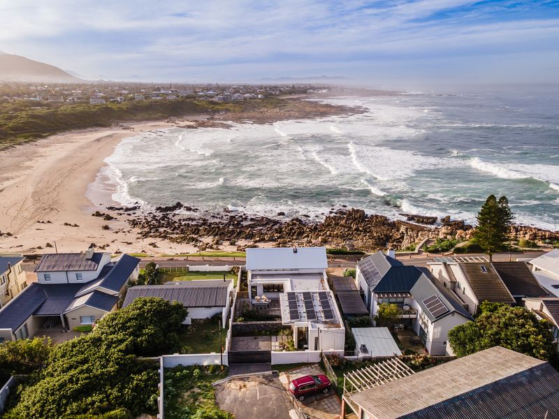 Irreplaceable. Refined. Onrus Beach on your doorstep. - Photo 8