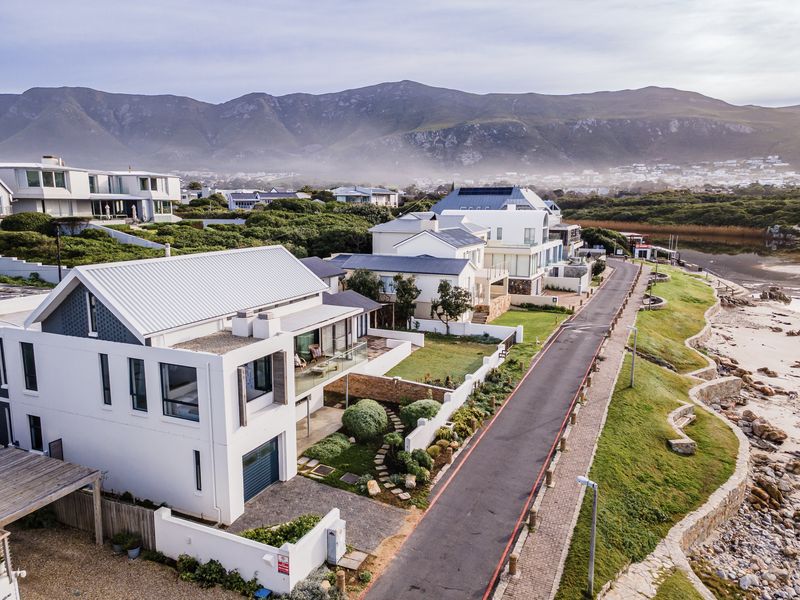Irreplaceable. Refined. Onrus Beach on your doorstep. - Photo 5