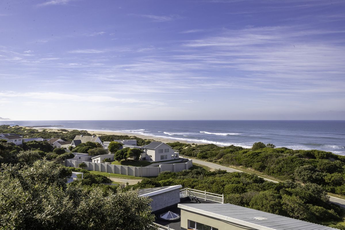 Dual Living Coastal Retreat with Incredible Views in Port Alfred - Photo 2