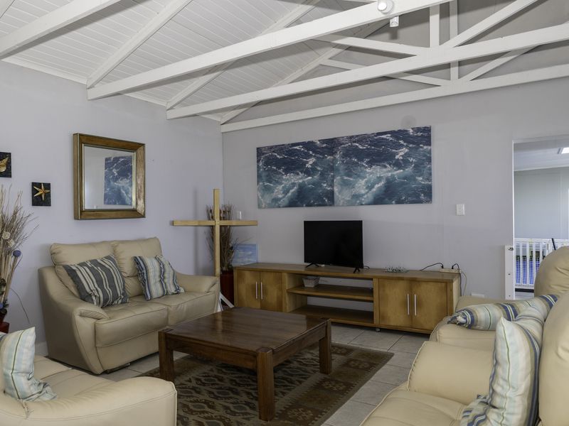 Dual Living Coastal Retreat with Incredible Views in Port Alfred - Photo 5