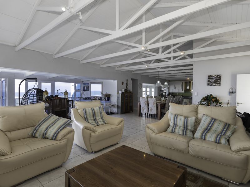 Dual Living Coastal Retreat with Incredible Views in Port Alfred - Photo 6
