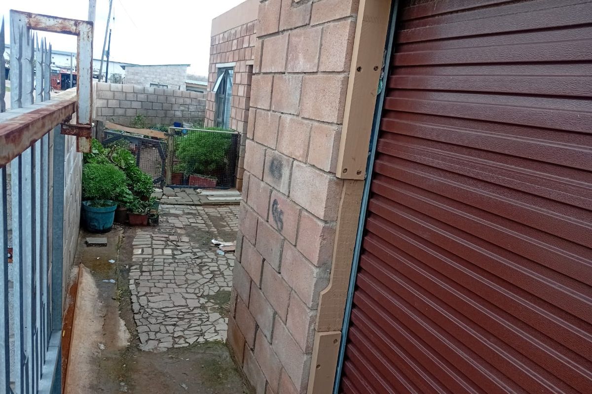 House For Sale In Mossel Bay - Photo 4