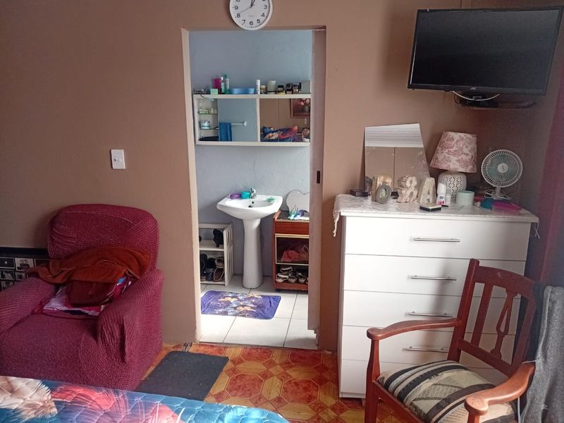 House For Sale In Mossel Bay - Photo 8