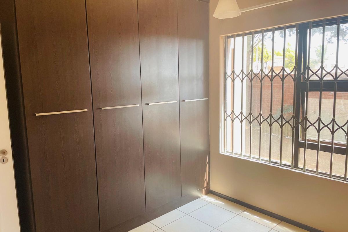 Modern Apartment - Priced to Sell Fast - Photo 4