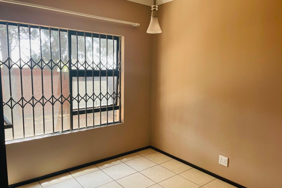 Modern Apartment - Priced to Sell Fast - Photo 5