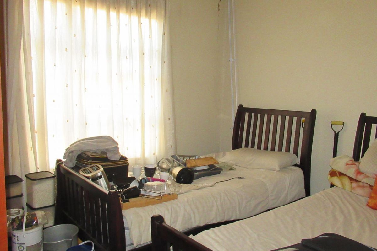Spacious 3-Bedroom Family Home for Sale in Cosmo City - Photo 3