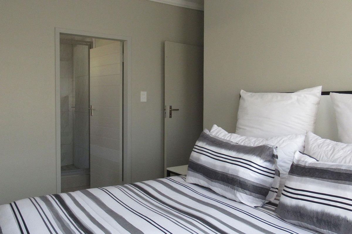 Modern 3-Bedroom Family Home for Sale in Cosmo City - Photo 3