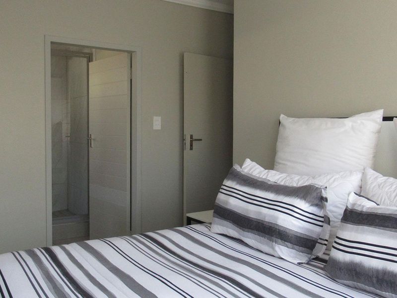 Modern 3-Bedroom Family Home for Sale in Cosmo City - Photo 3