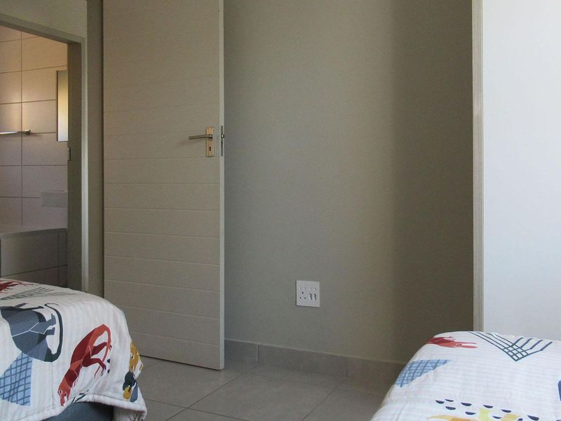 Modern 3-Bedroom Family Home for Sale in Cosmo City - Photo 7