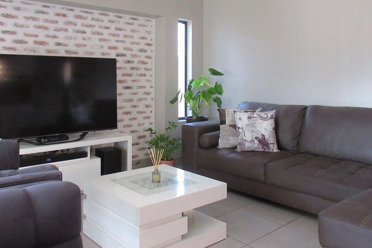 Modern 3-Bedroom Family Home for Sale in Cosmo City - Photo 2
