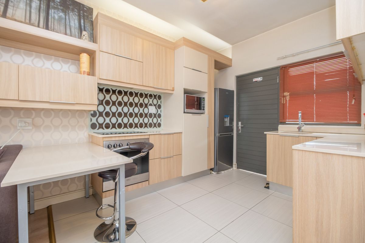 Modern 2-Bedroom Apartment for Sale at The Link, Rivonia, Sandton - Photo 3