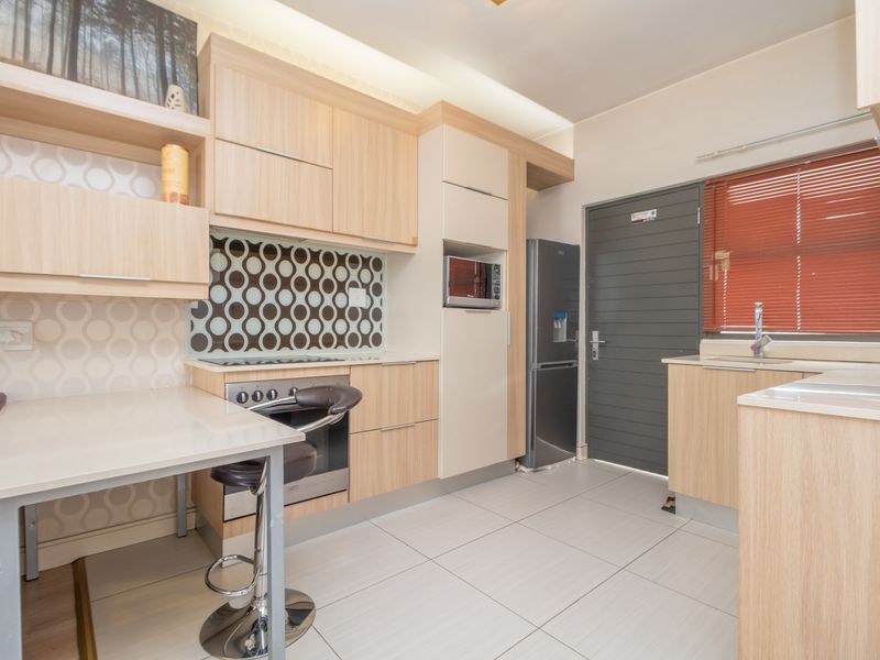 Modern 2-Bedroom Apartment for Sale at The Link, Rivonia, Sandton - Photo 3