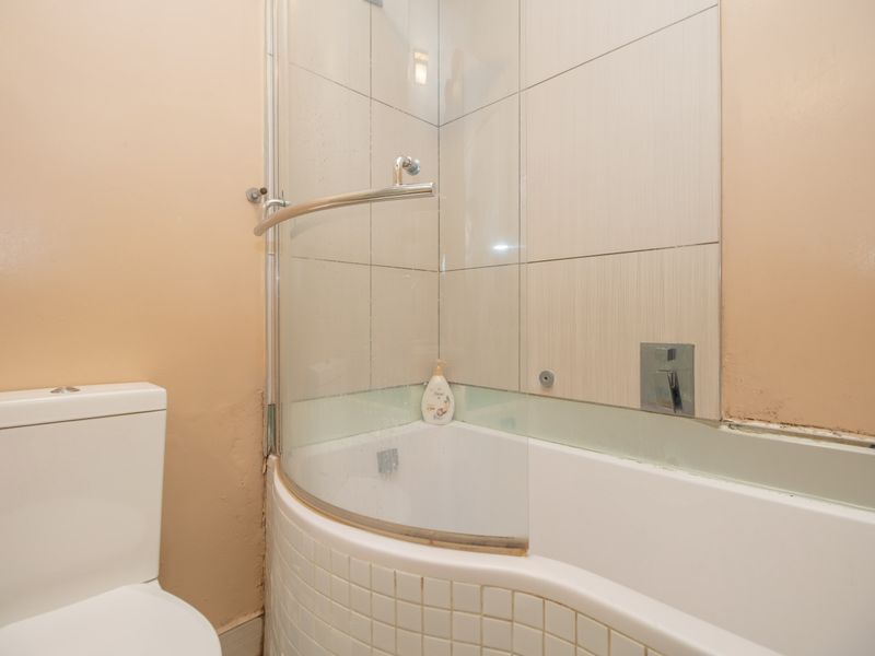 Modern 2-Bedroom Apartment for Sale at The Link, Rivonia, Sandton - Photo 8