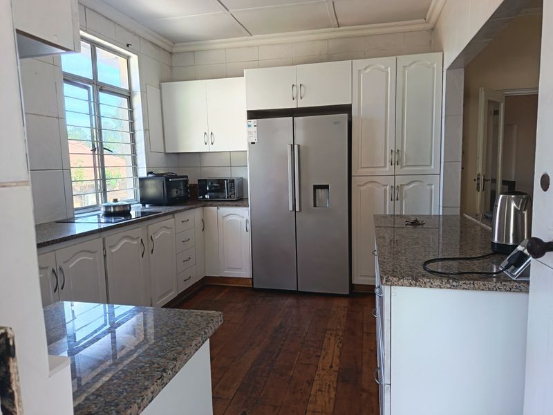 Enviable location in prime position - Photo 2