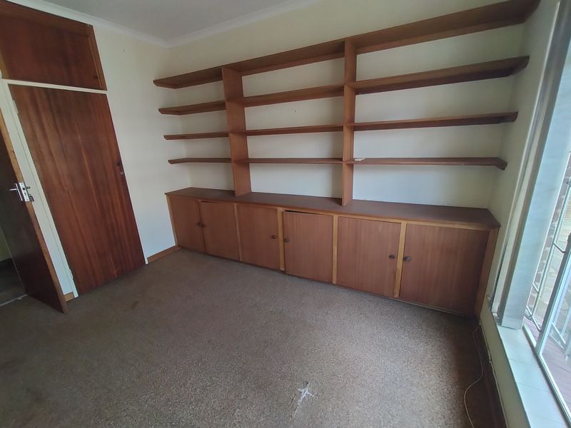 Prime Florauna Property Offering Space, Comfort & Opportunity - Photo 10