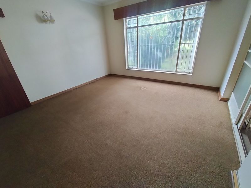 Prime Florauna Property Offering Space, Comfort & Opportunity - Photo 4