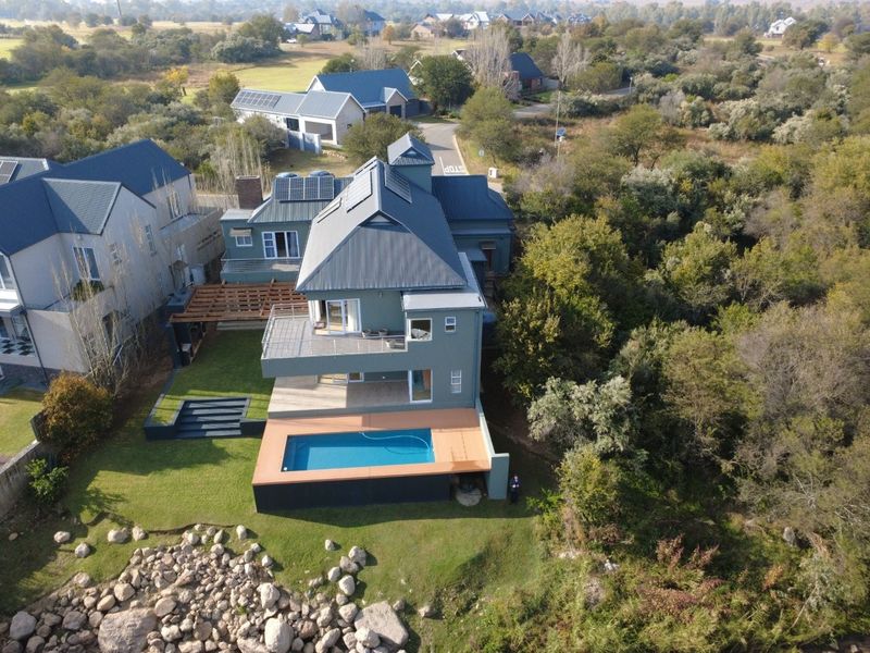 Amazing off the grid residence for Sale in Vaal De Grace Golf Estate - Photo 2