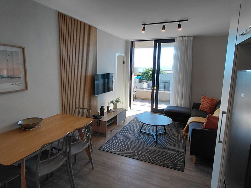Location, Location, Luxury - Photo 6
