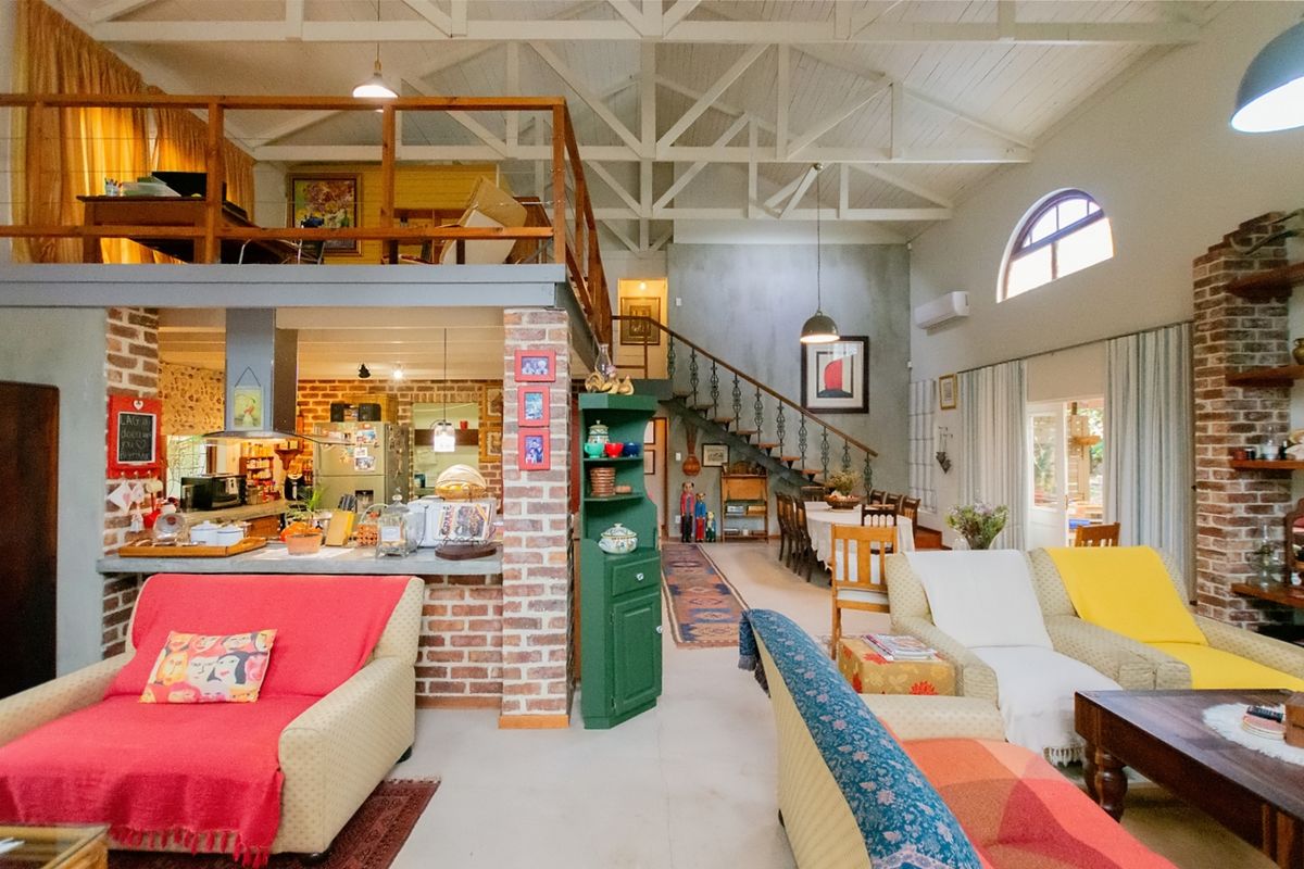 Barn-Style Retreat - Artists' Dream - Photo 5
