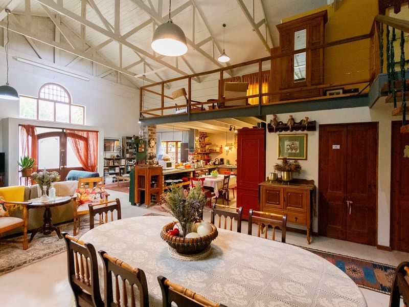 Barn-Style Retreat - Artists' Dream - Photo 1