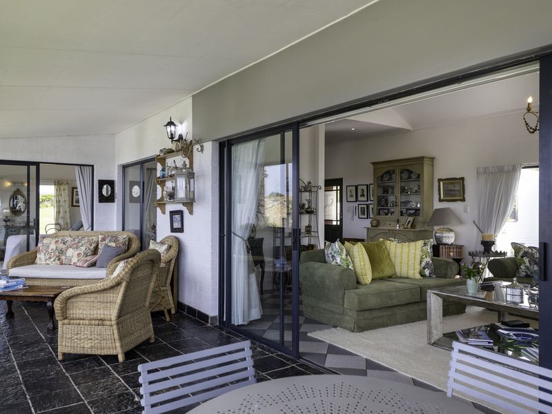 The Perfect Blend of Luxury, Space and Sea Views in Port Alfred - Photo 7