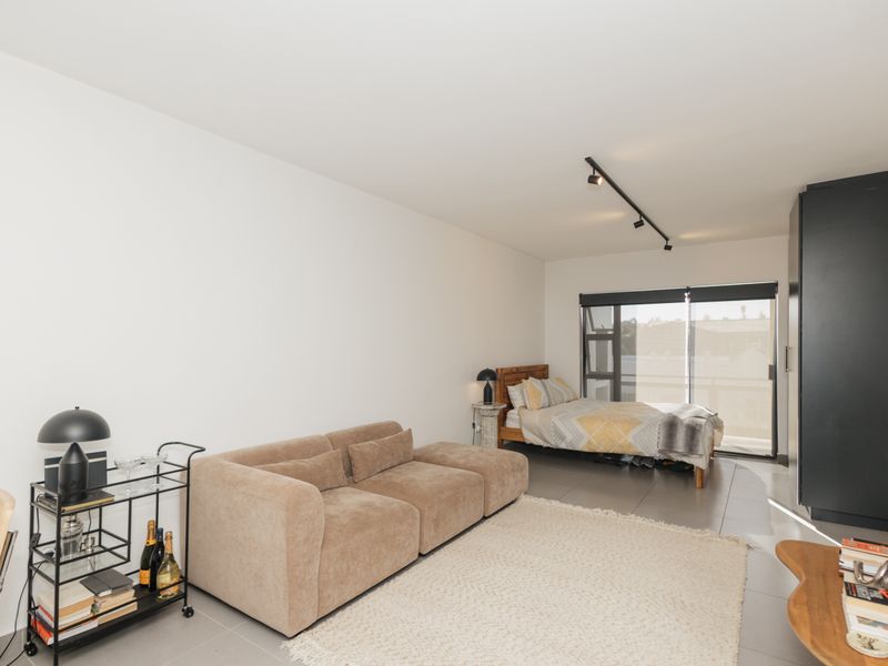 Studio Apartment Rental Monthly In Durbanville - Photo 3