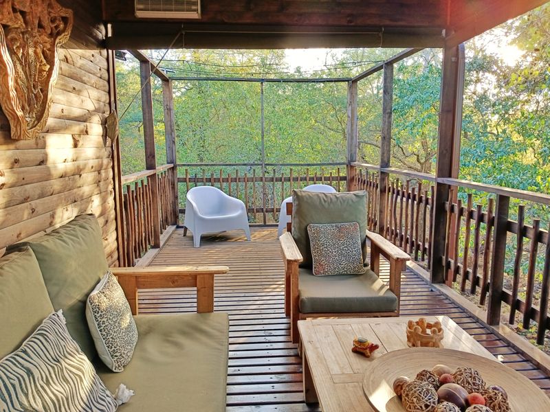 Beautiful Home in the bush! - Photo 2