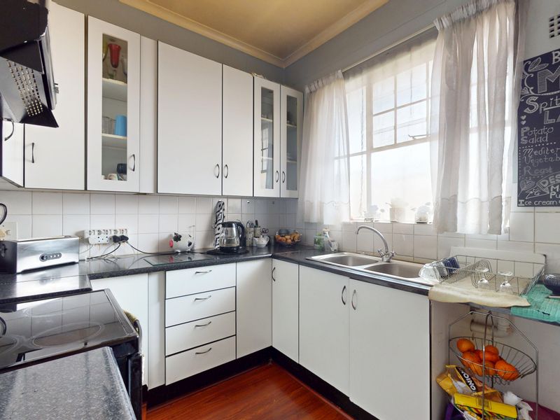 Not to be missed, large modern 2 bedroom flat in Denlee - Photo 6