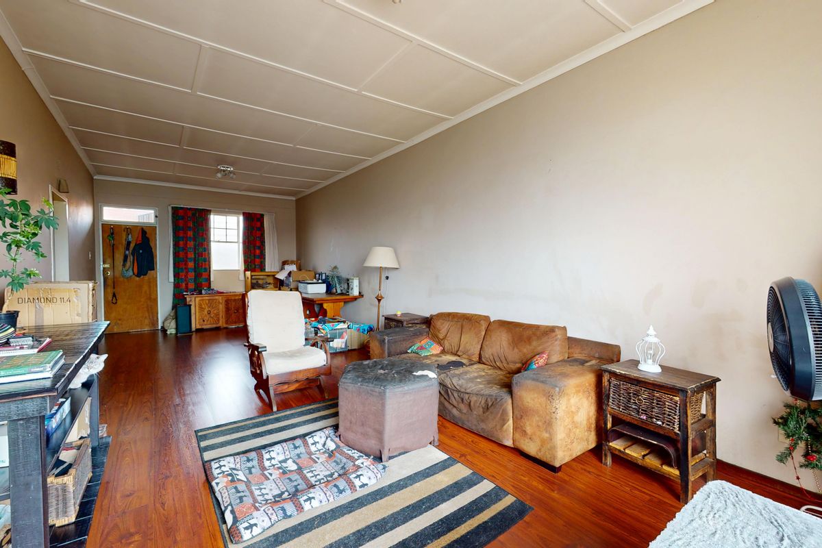 Not to be missed, large modern 2 bedroom flat in Denlee - Photo 2