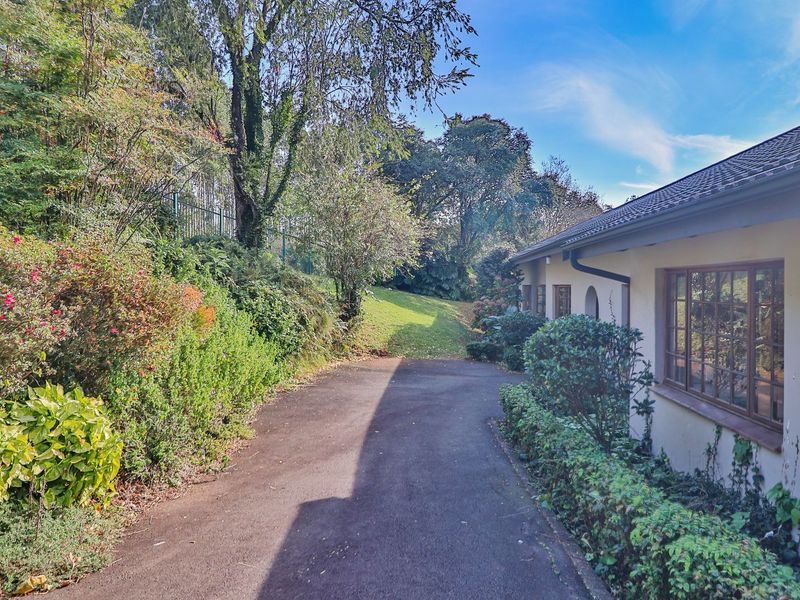 Charming Family Home - Photo 8