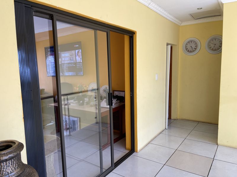 Elegant Double-Storey Masterpiece in Eligwa Estate. - Photo 8