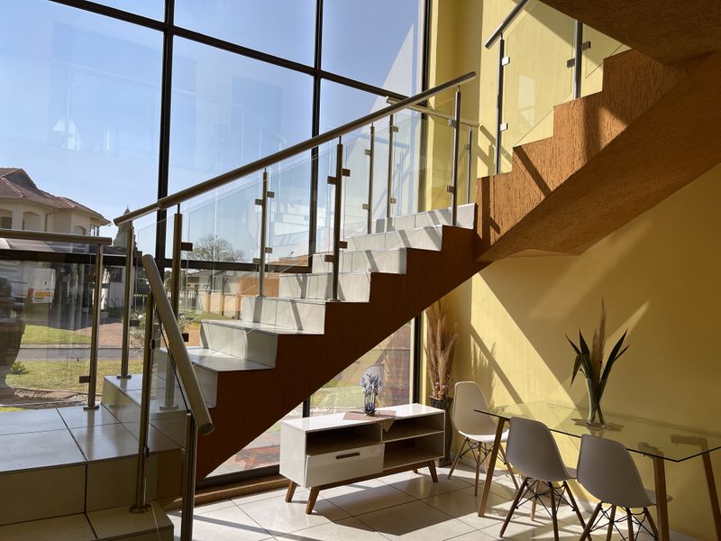 Elegant Double-Storey Masterpiece in Eligwa Estate. - Photo 6