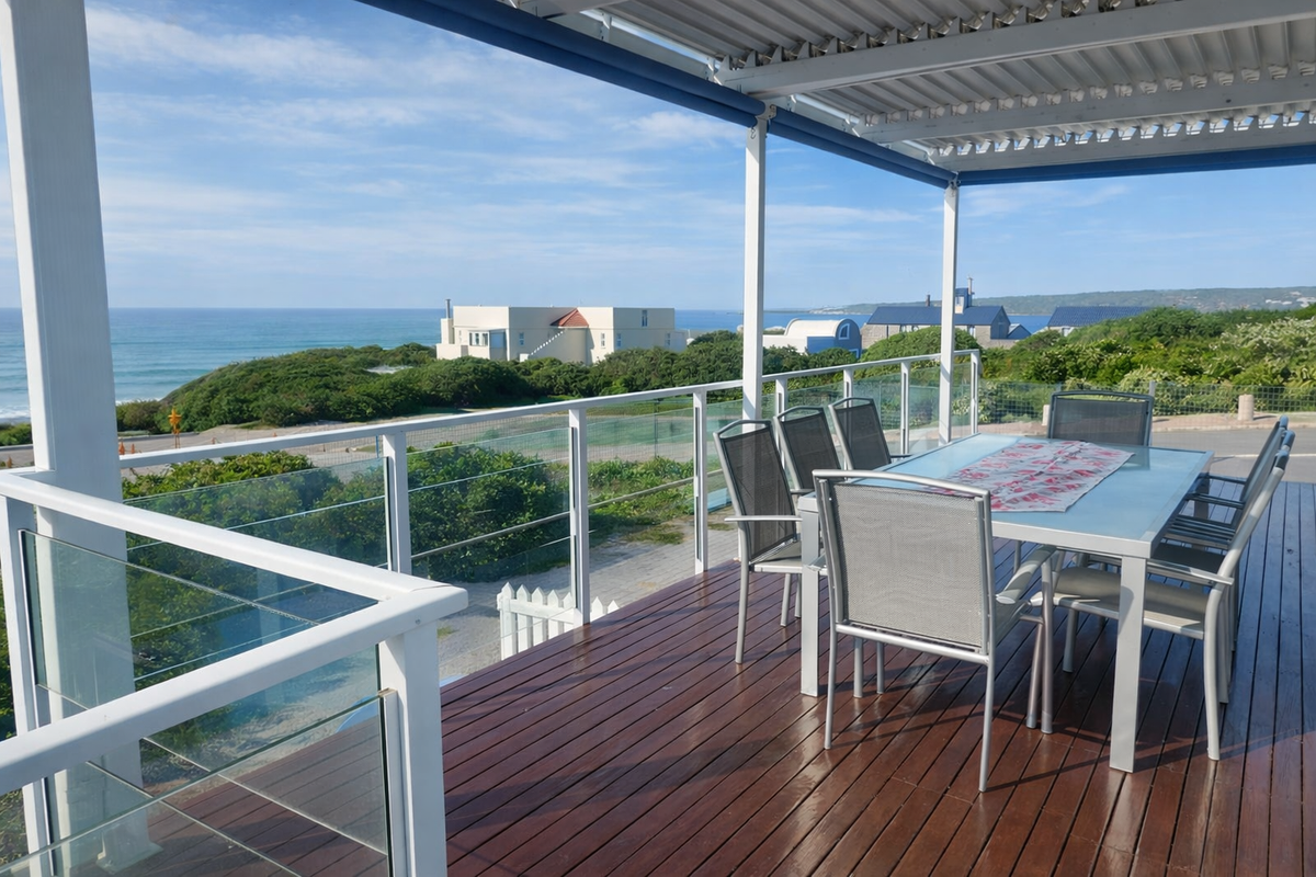 Prime Coastal Living in Boggomsbaai  Uninterrupted Ocean & Gorge Views - Photo 3