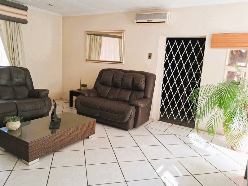 Prime Republic Road Position – 1 Hectare with Business Rights | Unlimited Potential - Photo 4