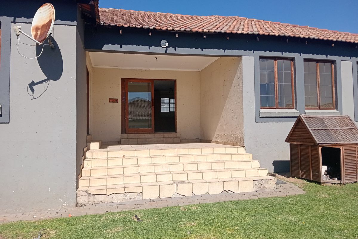 A Home That Fits Your Life - Photo 2